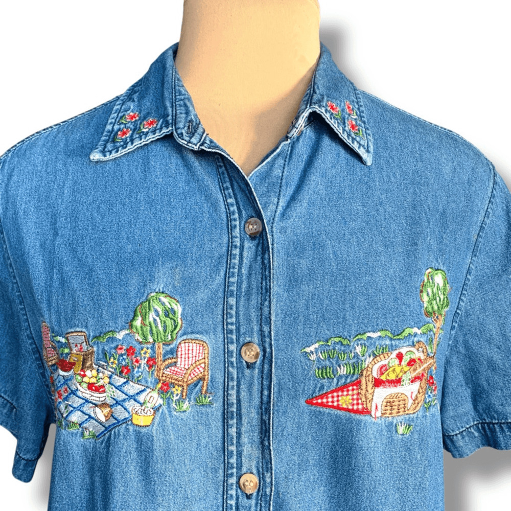Vintage Chambray DenimPicnic Embroidered Denim Button Front Shirt Medium America